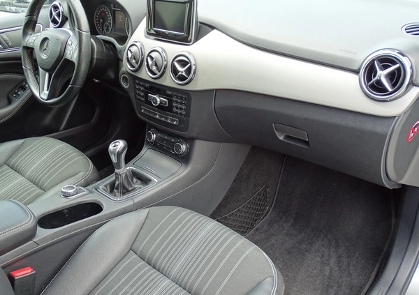 Mercedes-Benz Klasa B cena 50900 przebieg: 76000, rok produkcji 2014 z Piaski małe 596